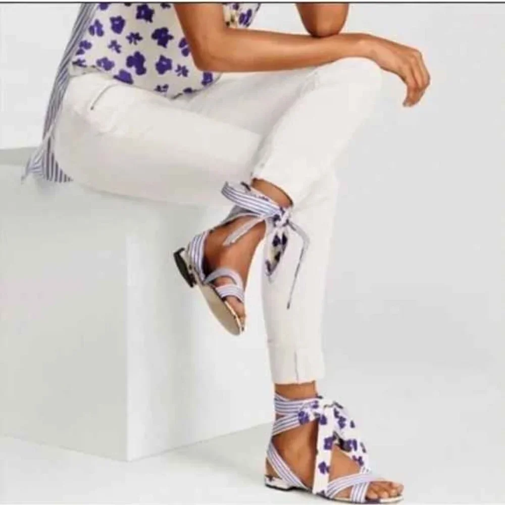NWT CAbi Floral Wrap Up Floral Striped Sandals 6013 Tie Ankle Boho Blue White 10